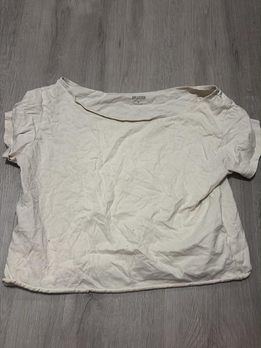 Hollister Women's White Short Sleeve Scoop Tee